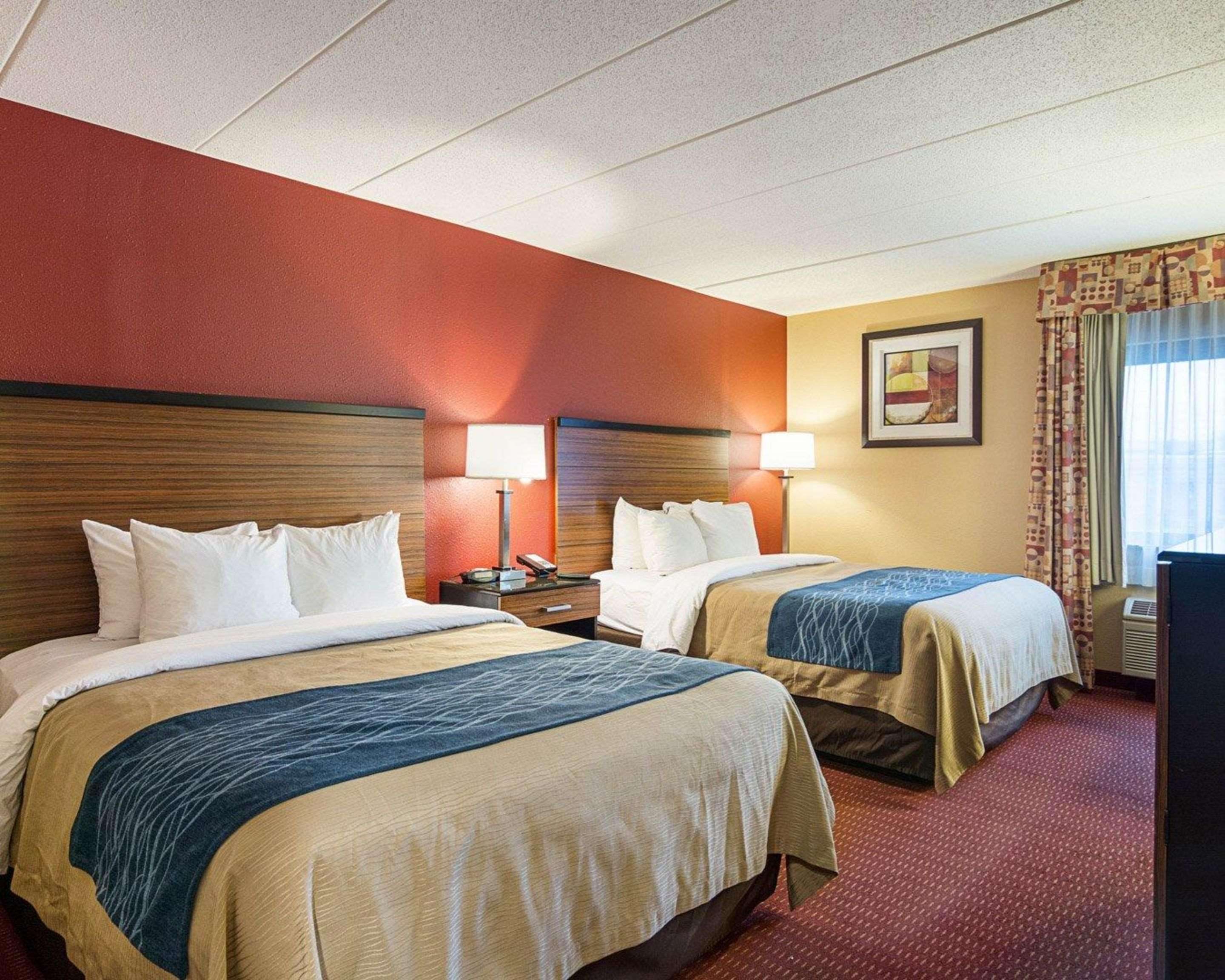 Comfort Inn Оксън Хил Екстериор снимка