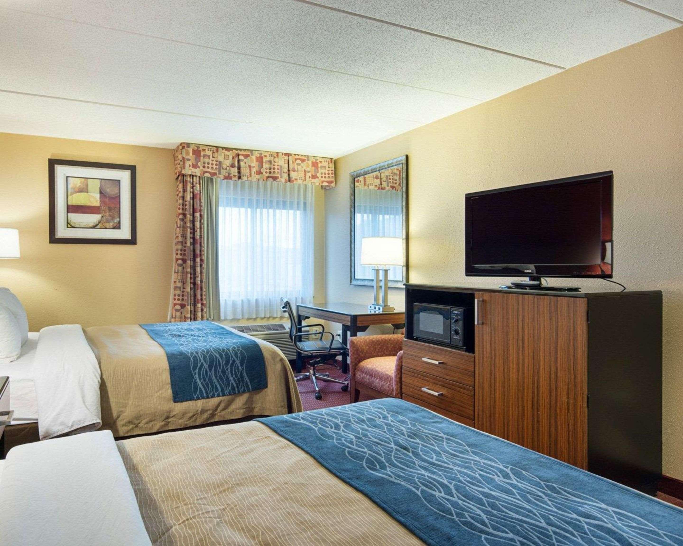 Comfort Inn Оксън Хил Екстериор снимка